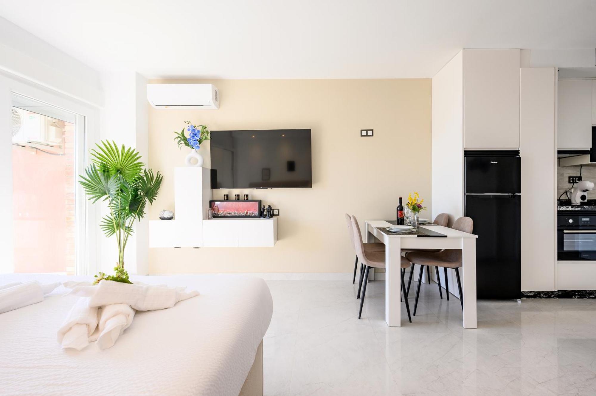 Mediterranean Lighthouse Apartment